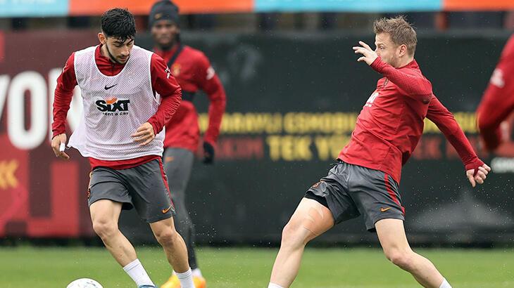 galatasarayda-sivasspor-macinin-hazirliklari-basladi-yVxJzGpF.jpg