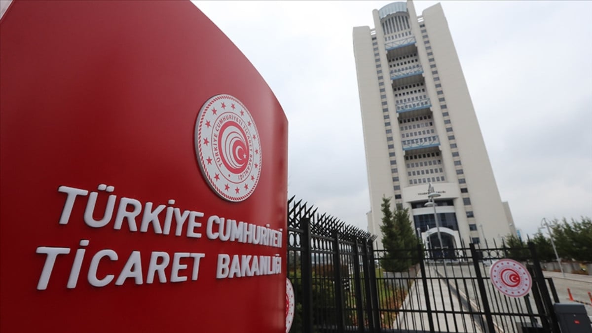 ticaret-bakanligindan-ihracatta-dahilde-isleme-izin-belgelerine-ek-sure-I9wNzkl7.jpg